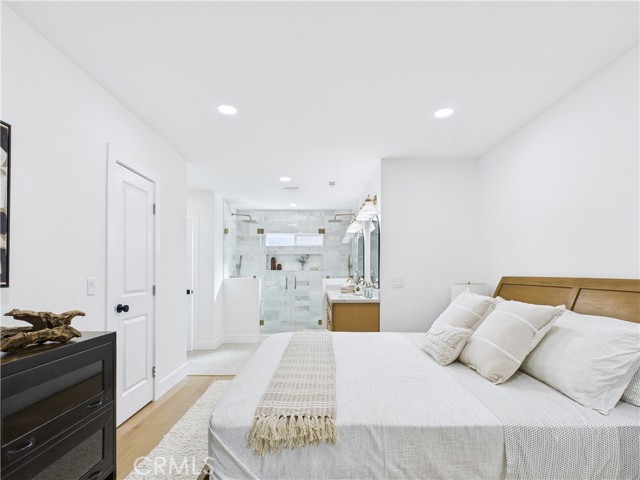 Detail Gallery Image 15 of 39 For 3116 W 78th Pl, Los Angeles,  CA 90043 - 3 Beds | 3 Baths