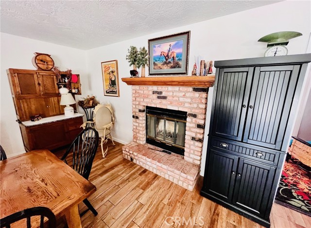 24212 Kansa Road, Apple Valley CA: https://media.crmls.org/medias/dee9de82-7a44-46a0-8822-a8efc2475bde.jpg
