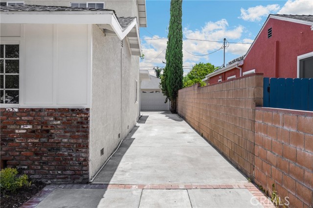 Detail Gallery Image 58 of 65 For 631 N Kenwood St, Burbank,  CA 91505 - 5 Beds | 3 Baths