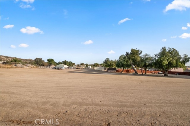 22910 Olivas Avenue, Nuevo CA: https://media.crmls.org/medias/deeac601-157b-432c-a557-9ed8305d0b4b.jpg