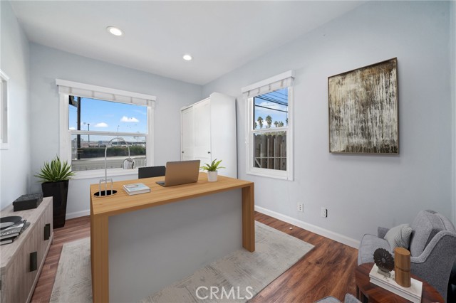 Private office: Image has been digitally enhanced with virtual Staging