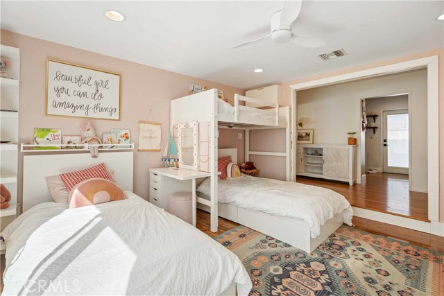 316 Claremont photo 48