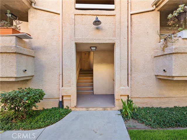 Detail Gallery Image 3 of 44 For 19810 Sandpiper Pl #22,  Newhall,  CA 91321 - 3 Beds | 2 Baths