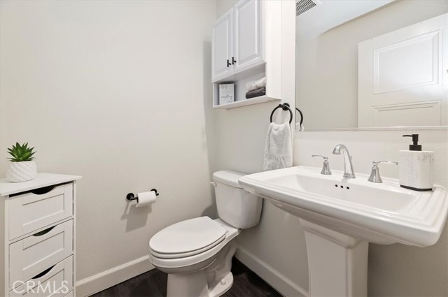 Detail Gallery Image 15 of 39 For 3562 E Moonlight St, Ontario,  CA 91761 - 2 Beds | 2/1 Baths