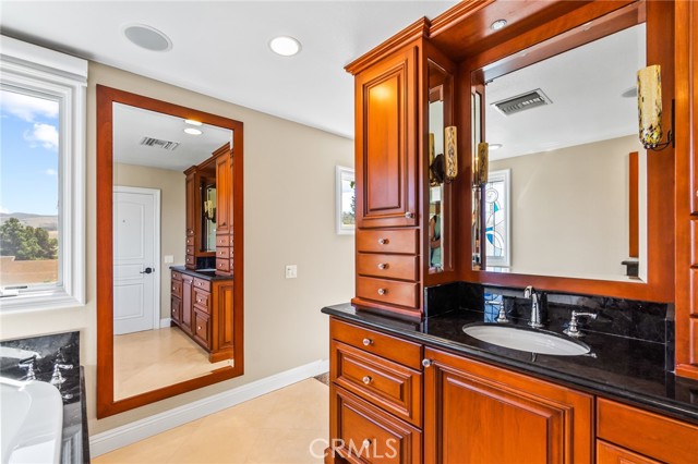 Detail Gallery Image 39 of 53 For 2 Cedar Ridge, Irvine,  CA 92603 - 5 Beds | 3 Baths