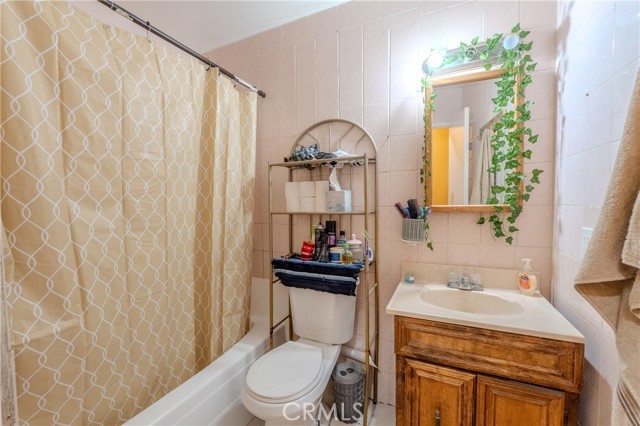 Detail Gallery Image 13 of 22 For 7235 Fiesta Ave, Riverside,  CA 92504 - 4 Beds | 2 Baths