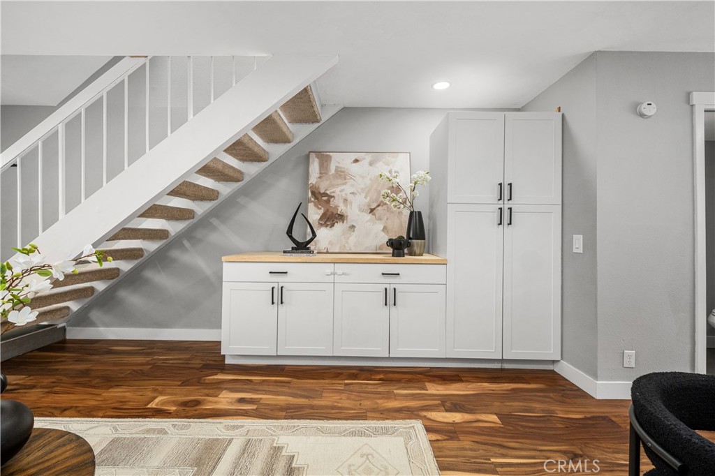 2061 Chatsworth - photo 12