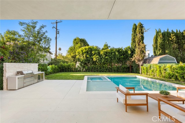 17827 Miranda Street, Encino CA: https://media.crmls.org/medias/def0cacf-dbbe-48dc-8c25-2df9b9ab8998.jpg