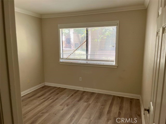 Image 4 of 6 For 1144 Blaine Street 104