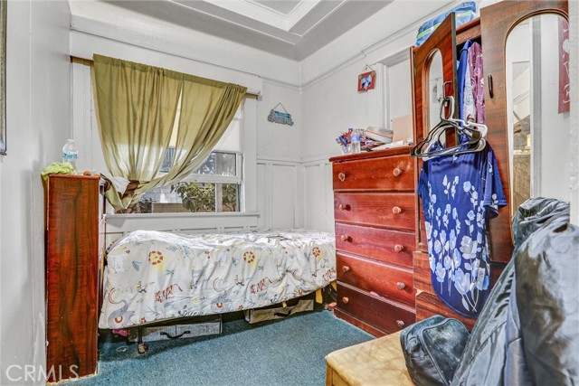 1470 W Adams Boulevard, Los Angeles CA: https://media.crmls.org/medias/def2596b-c3ad-4991-a415-e6c1b702b8c0.jpg