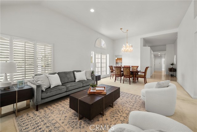 Image 6 of 43 For 26334 Emerald Dove