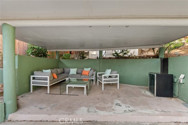 3051 Gertrude Avenue, La Crescenta CA: https://media.crmls.org/medias/def46b09-0d0a-4932-b750-747b0a3afc90.jpg