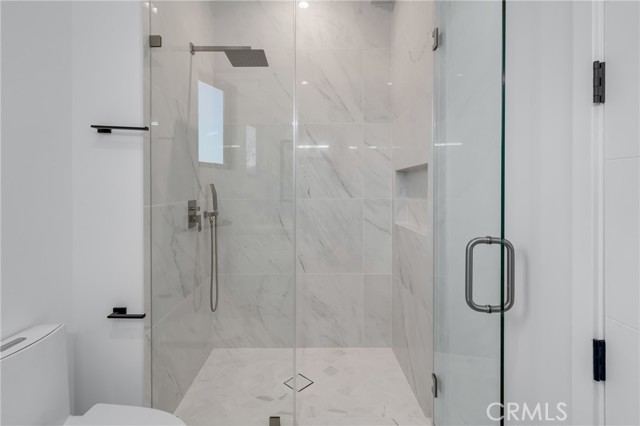 5196 Orange Place, Los Angeles CA: https://media.crmls.org/medias/def57e94-1de7-4b47-9aec-3960cd501d20.jpg