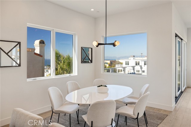 412 Marine Ave, Manhattan Beach, California 90266, 3 Bedrooms Bedrooms, ,3 BathroomsBathrooms,Residential,Sold,Marine Ave,SB23207712