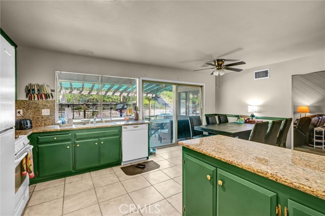 Detail Gallery Image 5 of 19 For 23041 Posada, Valencia,  CA 91354 - 4 Beds | 3 Baths