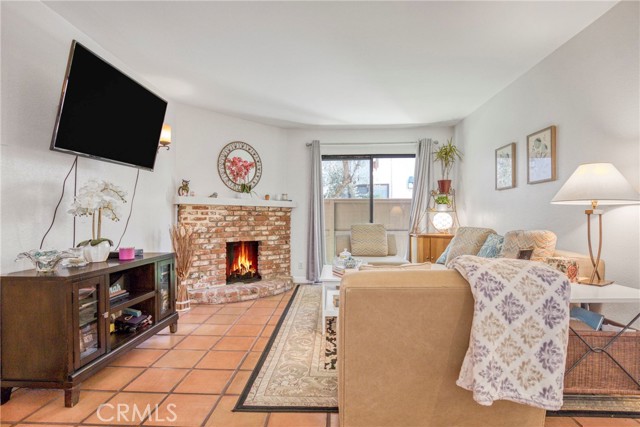 Detail Gallery Image 8 of 25 For 15155 Sherman Way #14,  Van Nuys,  CA 91405 - 1 Beds | 1 Baths