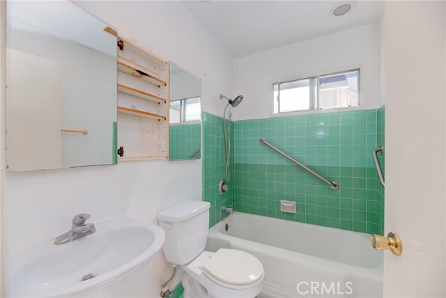 1509 Chestnut Avenue, Manhattan Beach, California 90266, 2 Bedrooms Bedrooms, ,2 BathroomsBathrooms,Residential,Sold,Chestnut,PV22230061