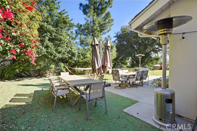 12446 Kenny Drive, Granada Hills CA: https://media.crmls.org/medias/def81282-d31b-488b-8368-b670839e82ed.jpg