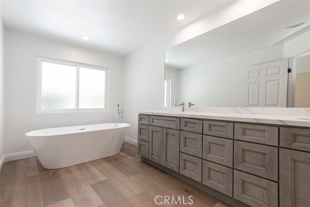 Detail Gallery Image 31 of 51 For 10928 Meseta Ave, Shadow Hills,  CA 91040 - 4 Beds | 3 Baths