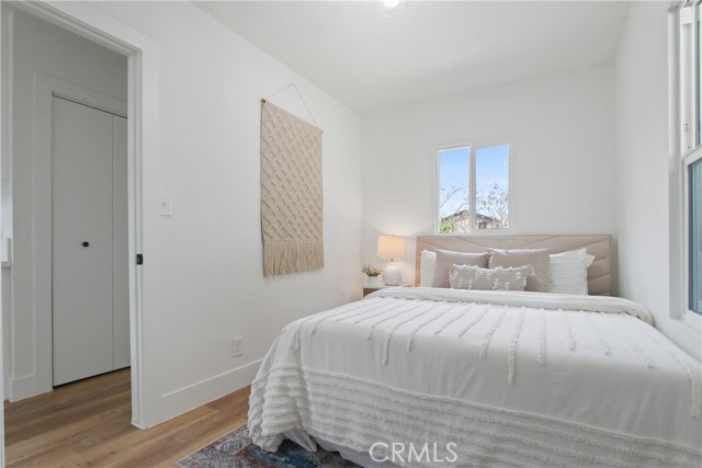 9525 Holmes Avenue, Los Angeles CA: https://media.crmls.org/medias/def94e6e-28b2-49e0-a240-01bb32ce4b9d.jpg