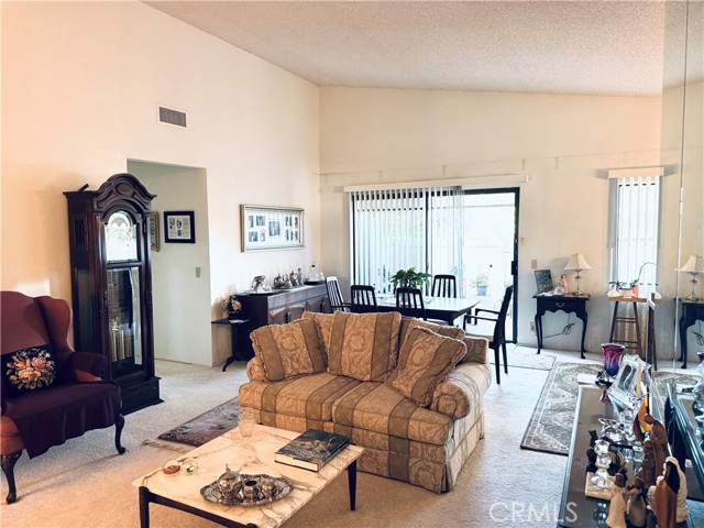 Detail Gallery Image 3 of 39 For 13210 Avenida Santa Tecla 707a,  La Mirada,  CA 90638 - 3 Beds | 2 Baths