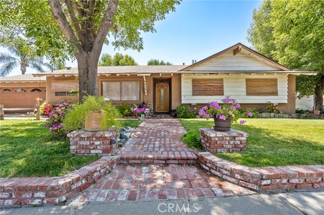 4458 Walnut Avenue photo 1