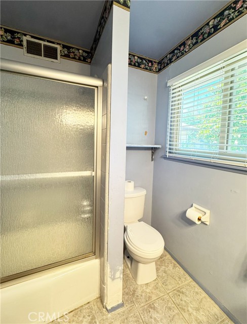 1041 Golden Gate Avenue, Dos Palos CA: https://media.crmls.org/medias/defaed96-3532-42a9-9af6-6698f26ab500.jpg