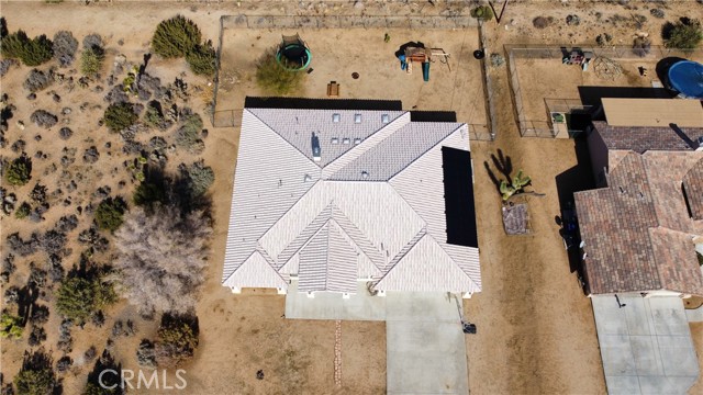 8843 San Diego Drive, Yucca Valley CA: https://media.crmls.org/medias/defb10cf-c42b-4bf8-8a9d-401d03a192ce.jpg