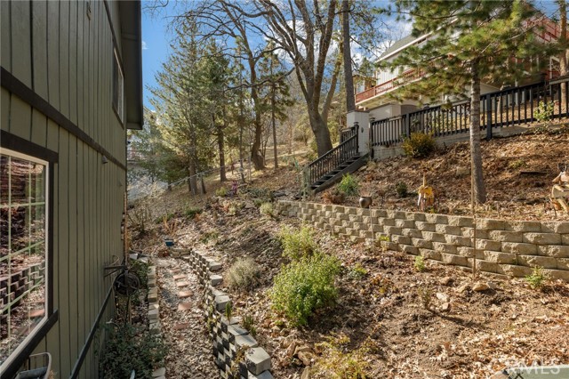 Detail Gallery Image 40 of 43 For 28264 Arbon Ln, Lake Arrowhead,  CA 92352 - 5 Beds | 2 Baths