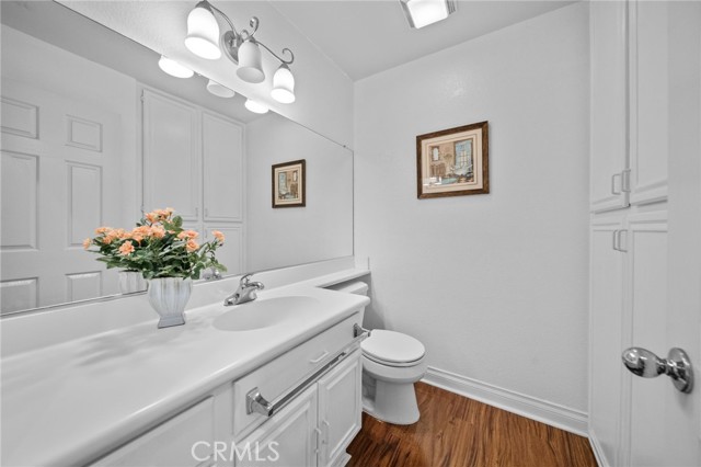 Detail Gallery Image 13 of 65 For 29 Villa Roma, Lake Elsinore,  CA 92532 - 4 Beds | 2/1 Baths