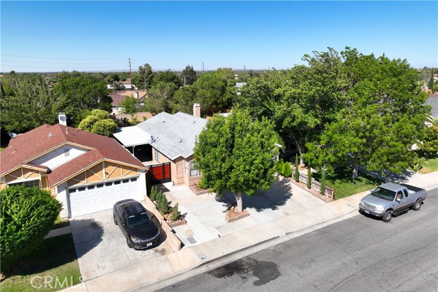 2701 Juniper Drive, Palmdale CA: https://media.crmls.org/medias/defbffd0-f349-411a-8736-308c069dae82.jpg