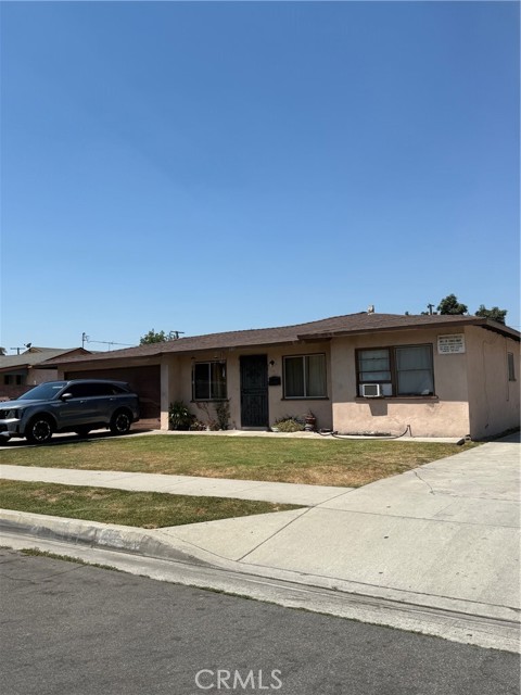 Detail Gallery Image 1 of 12 For 6815 Colmar Ave, Bell Gardens,  CA 90201 - – Beds | – Baths