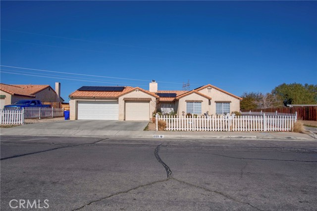 13108 Wrangler Ln, Victorville, CA 92392