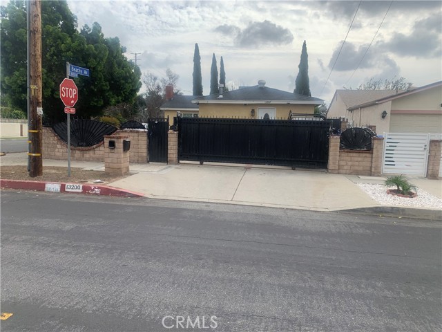 Front Image Thumbnail for CRSR26038767