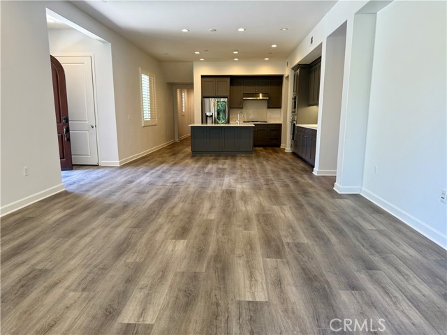 209 Follyhatch, Irvine CA: https://media.crmls.org/medias/defd94ce-393e-4b65-a6fc-ef3ea27f3322.jpg