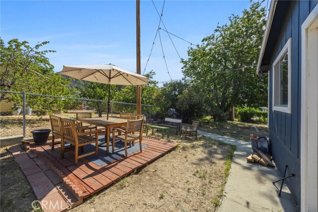 4201 Irvon Trail, Frazier Park CA: https://media.crmls.org/medias/defe6d6e-d90e-4332-839f-f81101793982.jpg