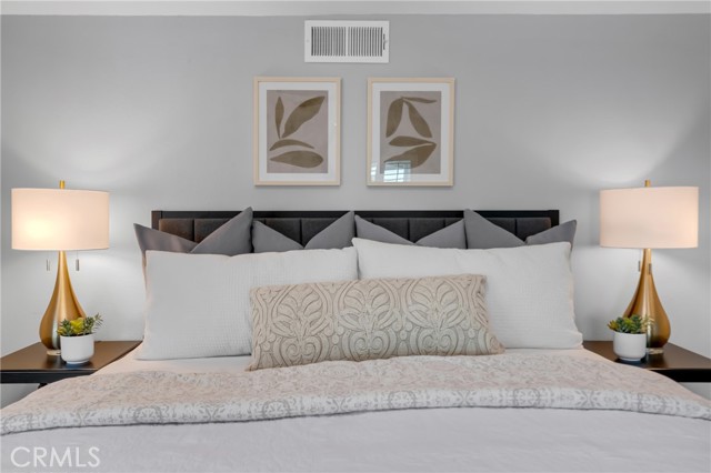 3652 San Joaquin Avenue, Los Alamitos CA: https://media.crmls.org/medias/deff6562-5613-4516-9cf6-c975e973723a.jpg