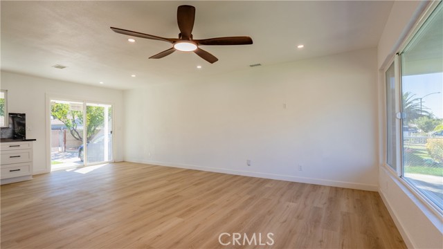 Detail Gallery Image 12 of 45 For 7516 San Juan, Riverside,  CA 92504 - 3 Beds | 1 Baths