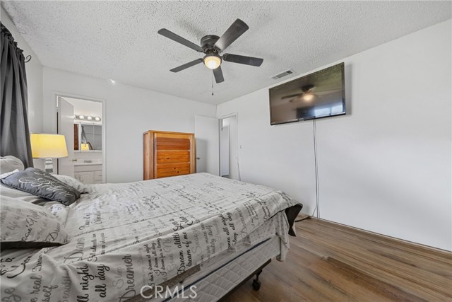7511 Buckeye Street, Highland CA: https://media.crmls.org/medias/deffb4f5-6a6c-40e8-b735-bbe1ef6ad911.jpg