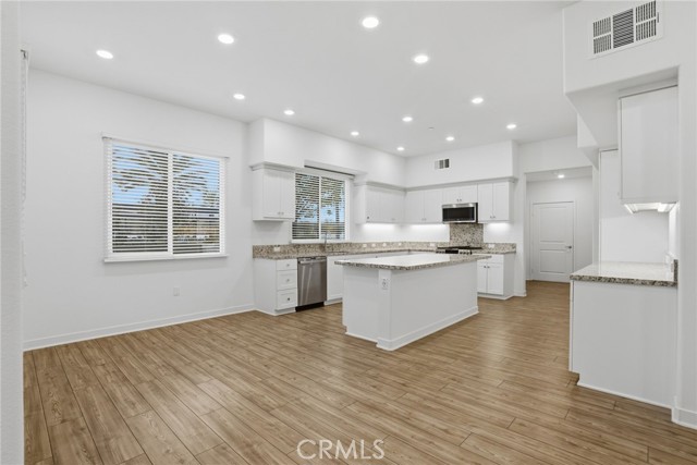 Detail Gallery Image 8 of 26 For 1851 S Union #6,  Anaheim,  CA 92805 - 1 Beds | 1/1 Baths