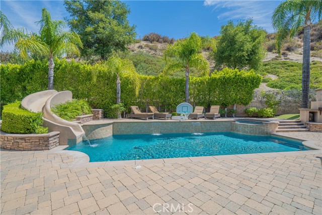 25505 Brighton Place, Stevenson Ranch CA: https://media.crmls.org/medias/df003202-dc48-49a2-b06b-54e0eaa62880.jpg