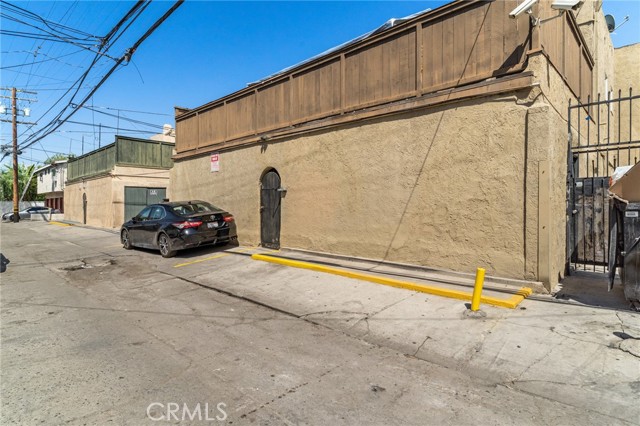 905 915 Cherry Avenue, Long Beach CA: https://media.crmls.org/medias/df0078aa-1a36-4e8b-bbeb-bee1dca5584e.jpg