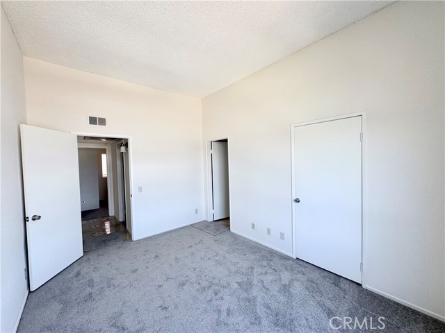 450 E 4th Street, Santa Ana CA: https://media.crmls.org/medias/df007ebb-79a0-41ef-a75a-b7c1c82466d6.jpg