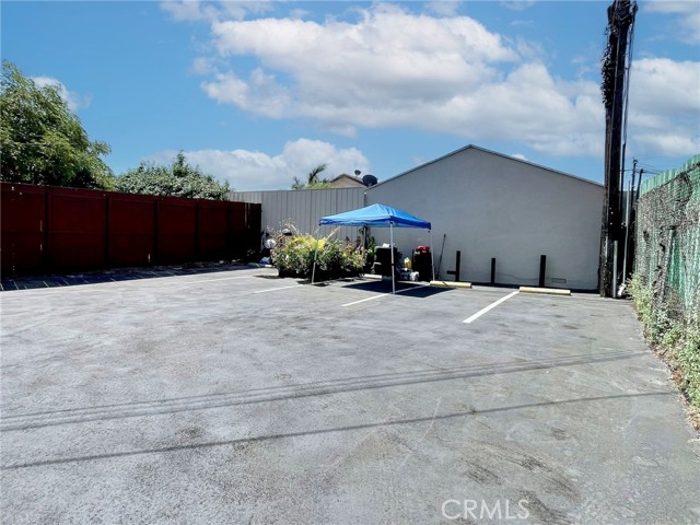 4346 Union Pacific Avenue, Los Angeles CA: https://media.crmls.org/medias/df011f12-1703-4469-a03b-118d74599c74.jpg