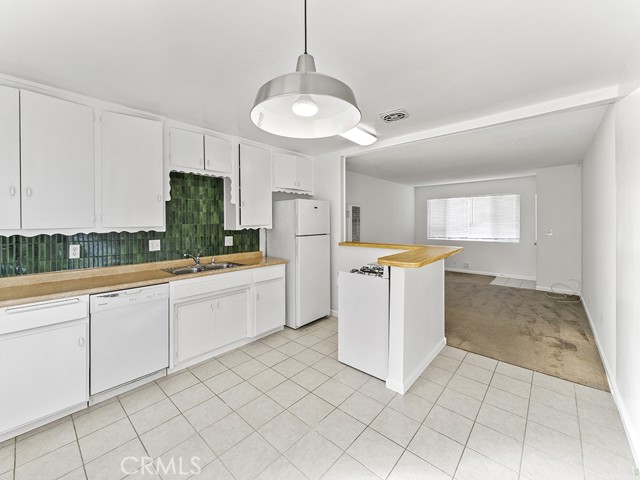 Detail Gallery Image 1 of 12 For 1205 Florida St #B,  Huntington Beach,  CA 92648 - 2 Beds | 1 Baths