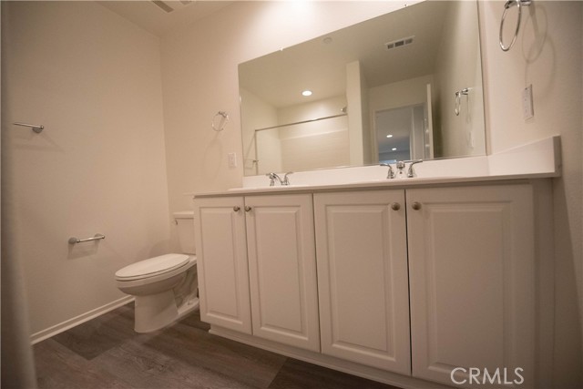 Detail Gallery Image 11 of 19 For 12614 Edina Ct, Victorville,  CA 92392 - 5 Beds | 2/1 Baths