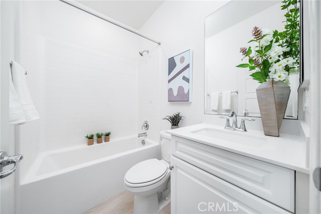 221 Steely, Irvine CA: https://media.crmls.org/medias/df0289bd-1e94-41aa-aab5-9d544254e629.jpg