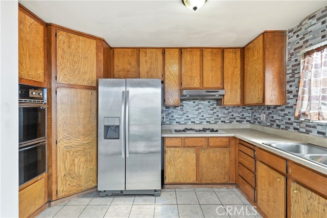 Detail Gallery Image 9 of 16 For 9620 Sepulveda #39,  North Hills,  CA 91343 - 2 Beds | 2/1 Baths