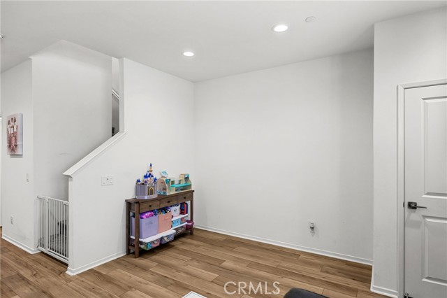 Detail Gallery Image 12 of 39 For 16025 Main St, Chino,  CA 91708 - 3 Beds | 2/1 Baths