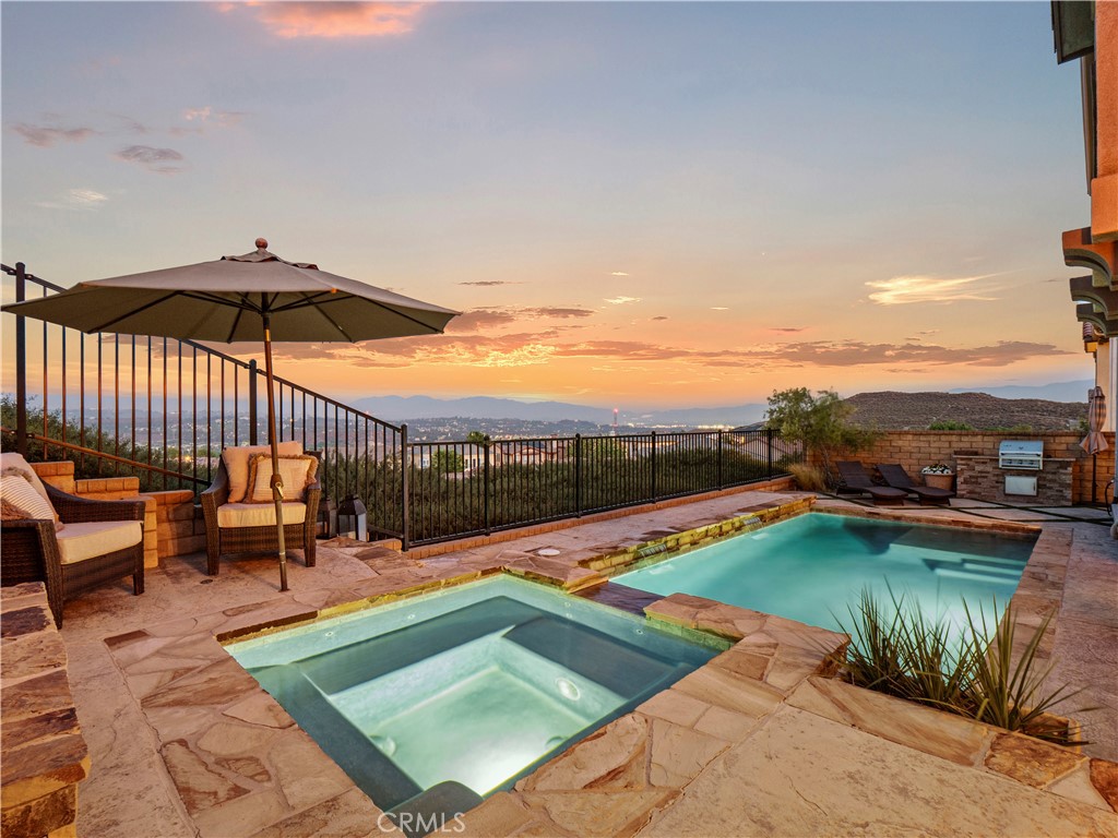 28826 N West Hills Drive
